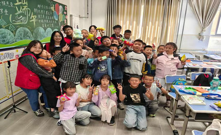 重走长征寻根脉 讲好思政传薪火｜川工商社会实践团队赴松潘重走长征路